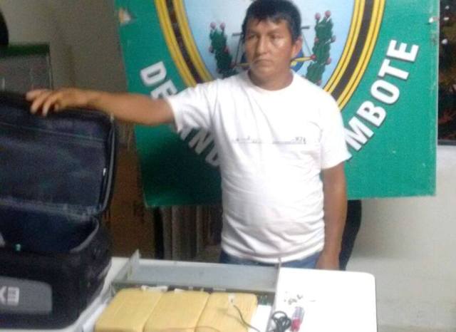 Chimbote: Sujeto fue descubierto trasladando 3 kilos de clorhidrato de cocaína en bus 