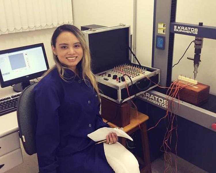  Joven chimbotana destaca en Odontología en la Universidad de Sao Paulo-Brasil