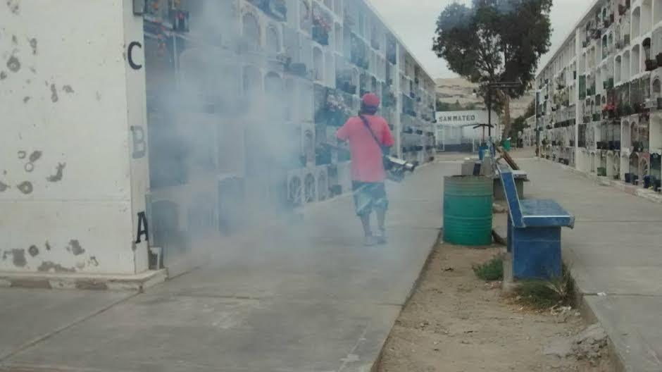  Cementerio Divino Maestro fue fumigado contra el dengue, zika y chikungunya