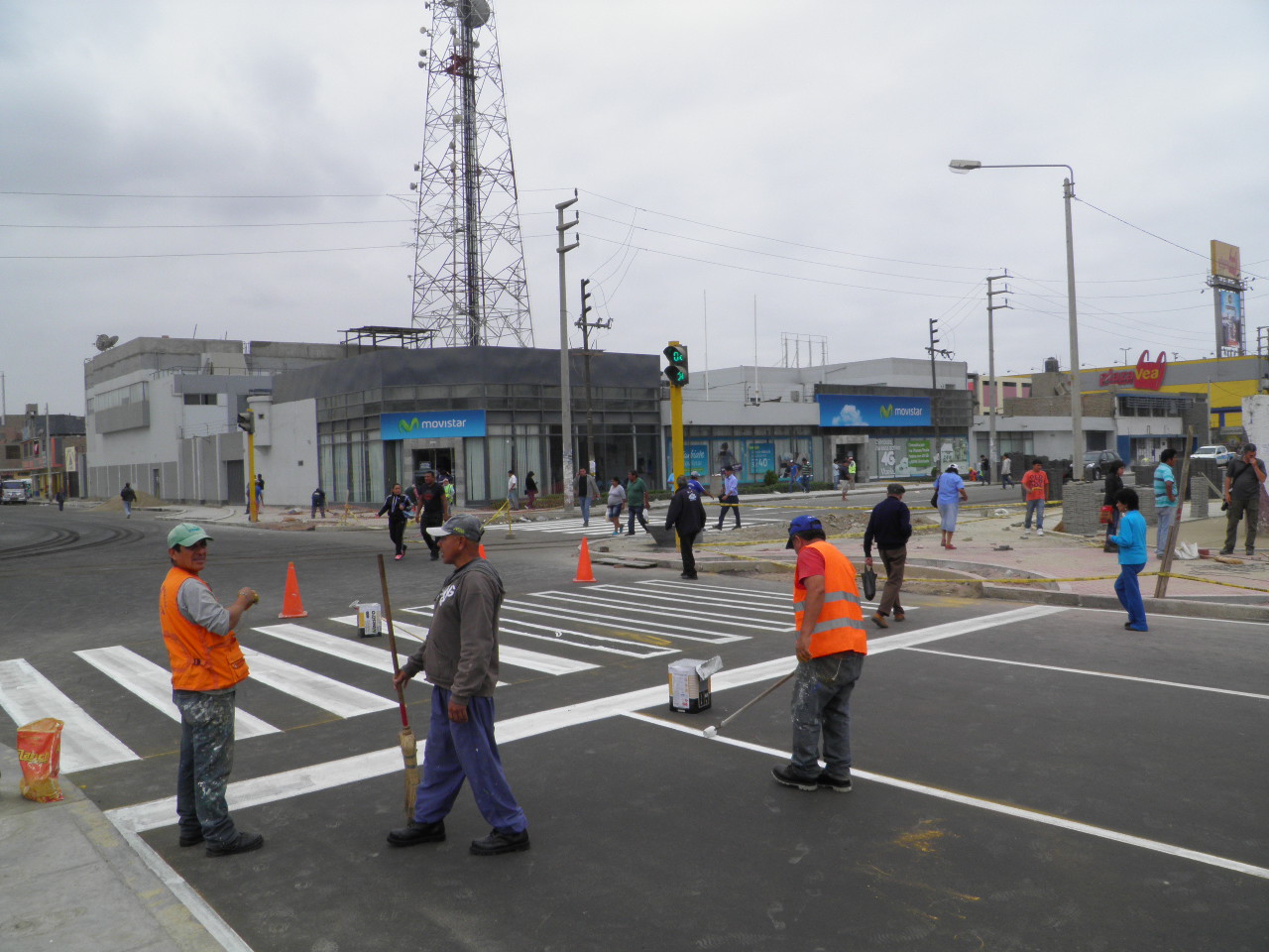 Estiman que en una semana se culmina la obra del centro cívico comercial del Chimbote