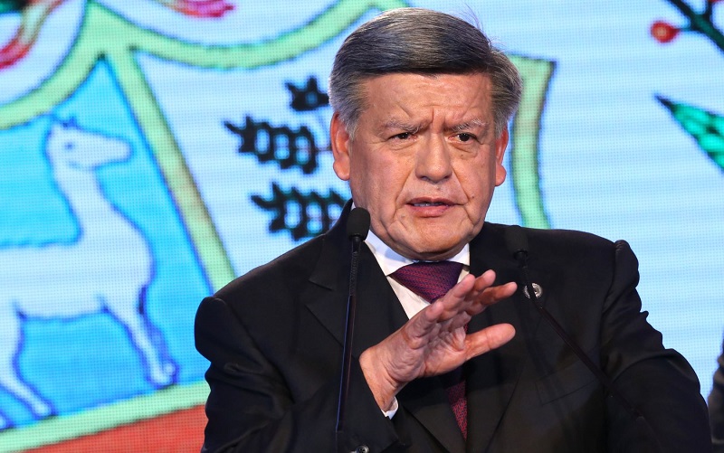 César Acuña exige investigación y transparencia en compras del Estado