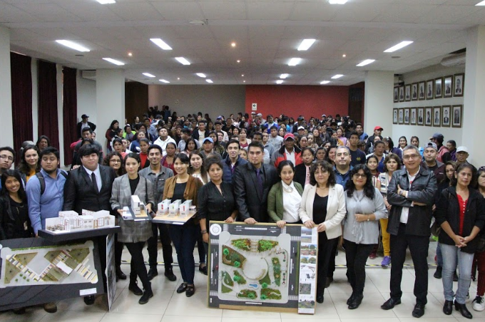 Universitarios de UCV presentan proyectos urbanísticos para pueblos del cono norte de Chimbote