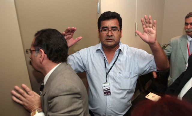 Bambarén pide levantar secreto de las comunicaciones a Álvarez y su entorno