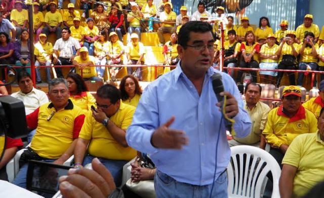 Afrontará las denuncias en su contra, asegura presidente regional de Áncash, César Álvarez 
