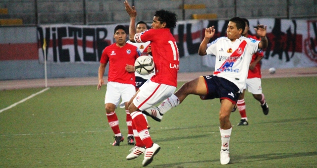 César Medina despertó ante Cienciano, se puso el equipo al hombro