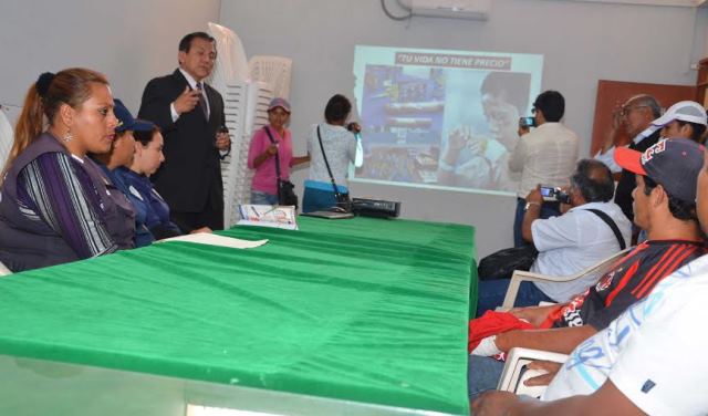 Inician charlas de prevención sobre pirotécnicos en el sur  