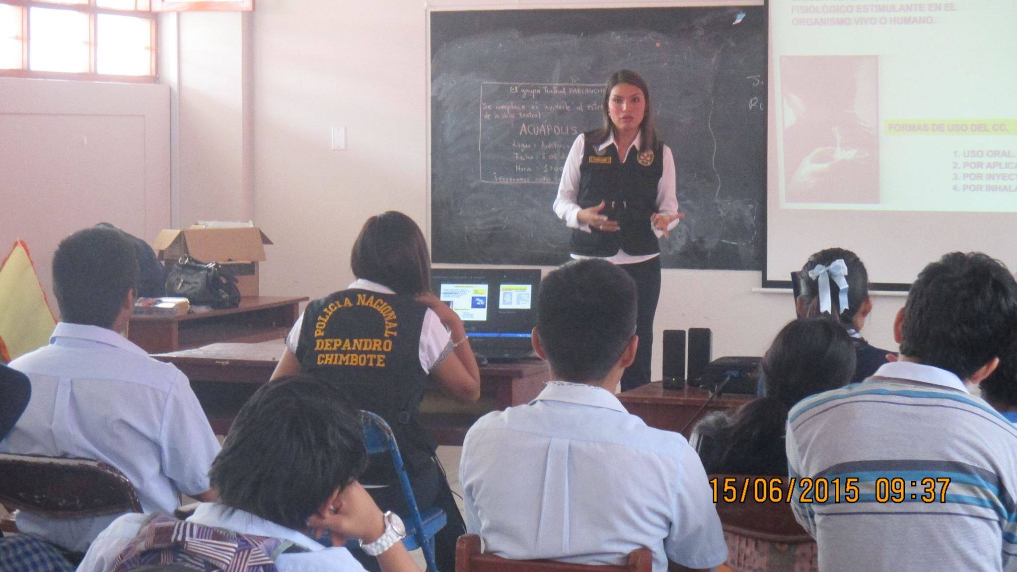 Chimbote: Continúan charlas en colegios para evitar uso de drogas en estudiantes