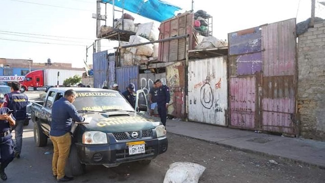 Clausuran chatarrería en Nuevo Chimbote por riesgo constante de incendio
