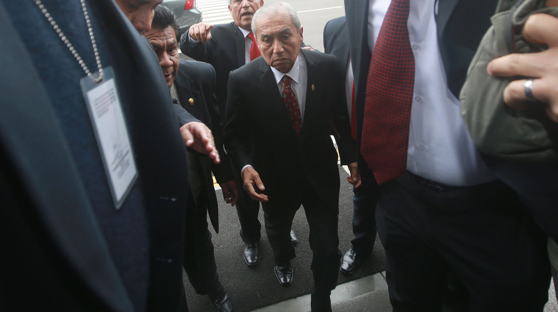 Poder Judicial ordena impedimento de salida del país para Pedro Chávarry