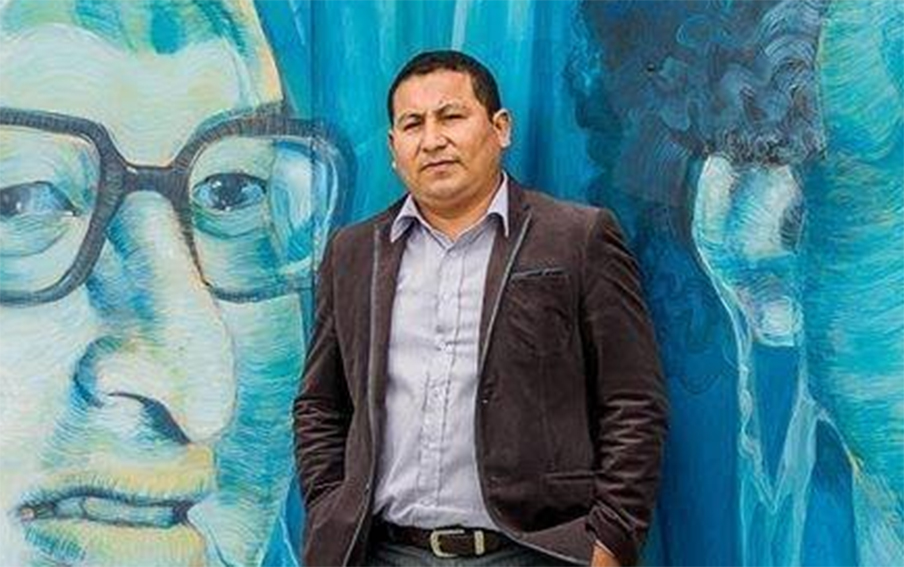 Chimbotano César Quispe ganó concurso nacional de poesía