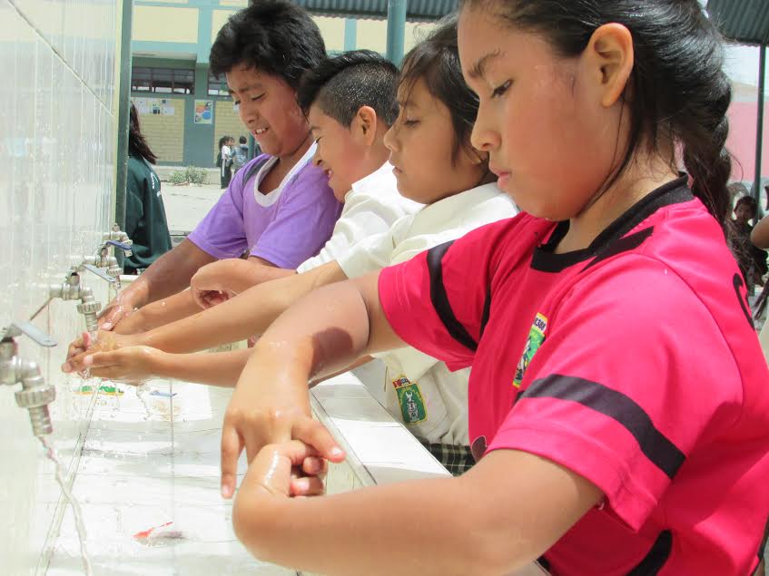 Mediante concurso Sedachimbote promueve reutilización de agua en colegios