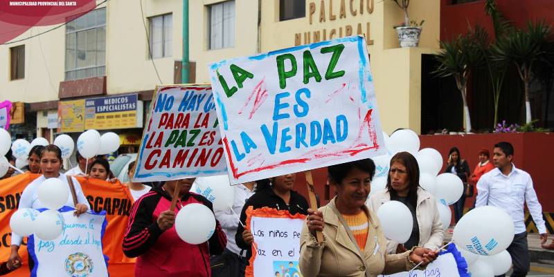 Pasacalle por el Día Internacional de la Paz en Chimbote