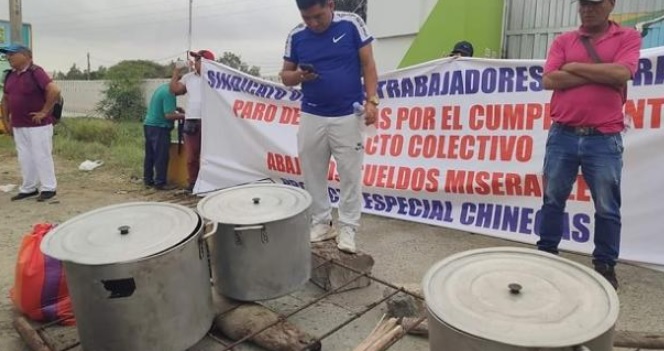Trabajadores de Chinecas hacen “olla común” exigiendo el cumplimiento de pacto colectivo