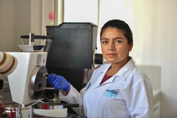 Joven talento investiga cómo optimizar producción del café peruano e impulsar su exportación 