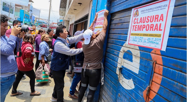 Municipio clausura por 30 días galerías y locales comerciales de “La Cachina” en Chimbote