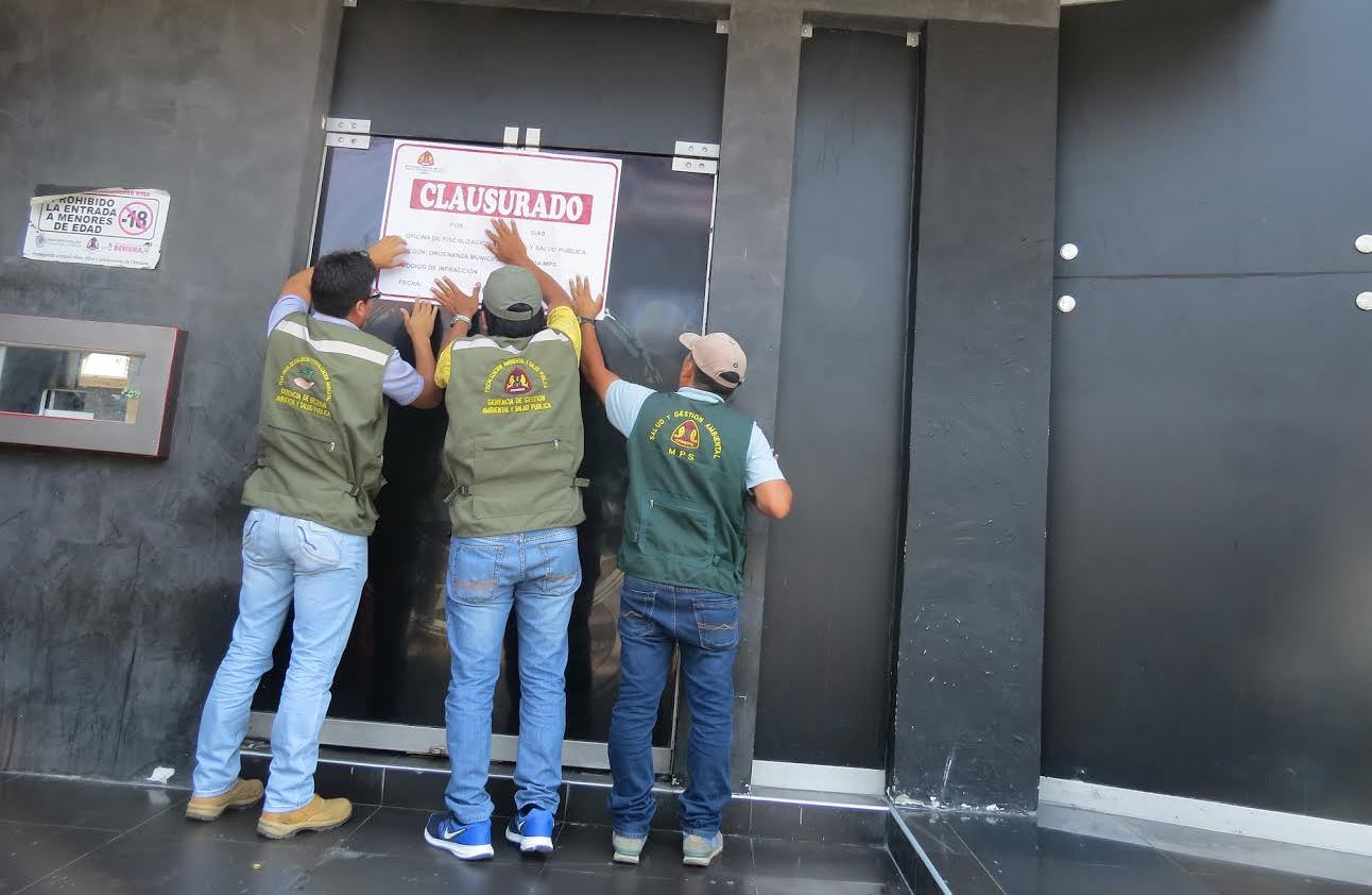 Clausuraron discoteca Tabula de Chimbote