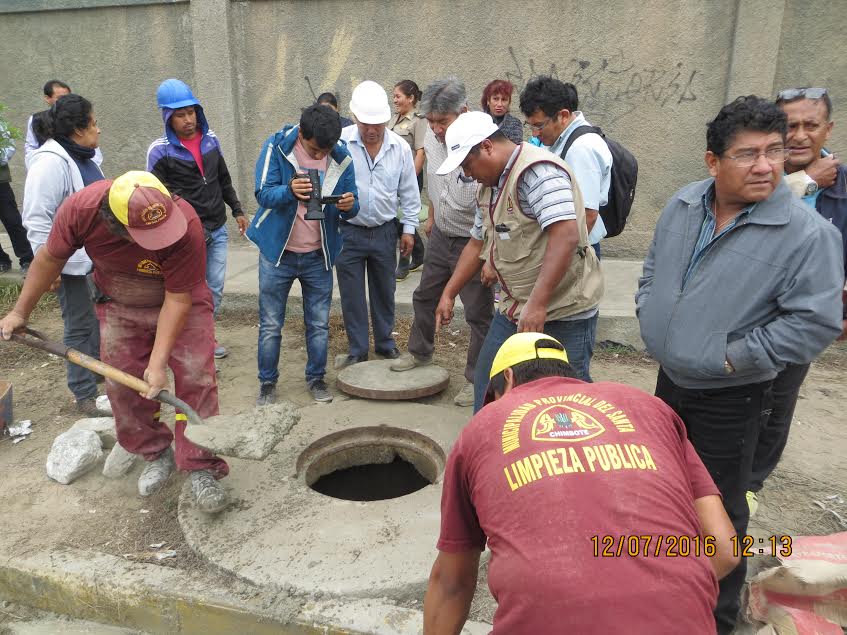 Chimbote: clausuran buzón de pesquera que evacuaba aguas residuales