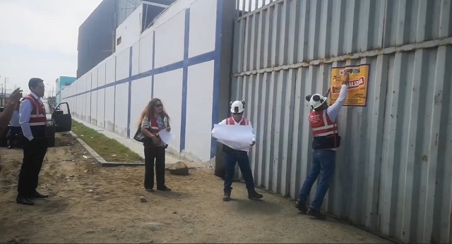 Autoridades de Sunafil clausuran fábrica de hielo en Nuevo Chimbote donde el sábado murió un trabajador