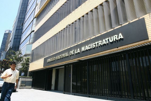 Hasta el 30 de setiembre jueces y fiscales deberán acreditar no pertenecer a partidos políticos