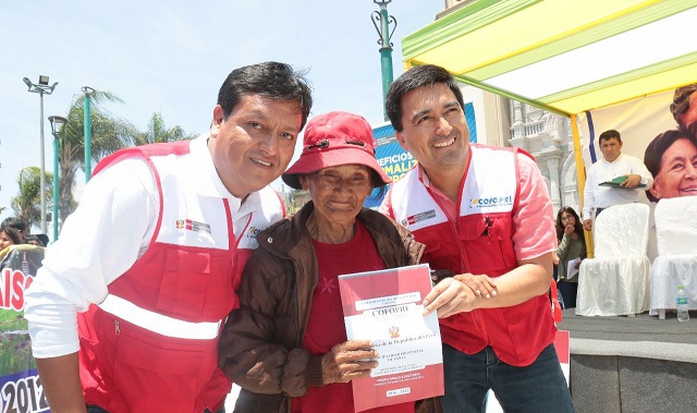 Cofopri entregó 1,857 títulos de propiedad a familias de 28 pueblos de Áncash