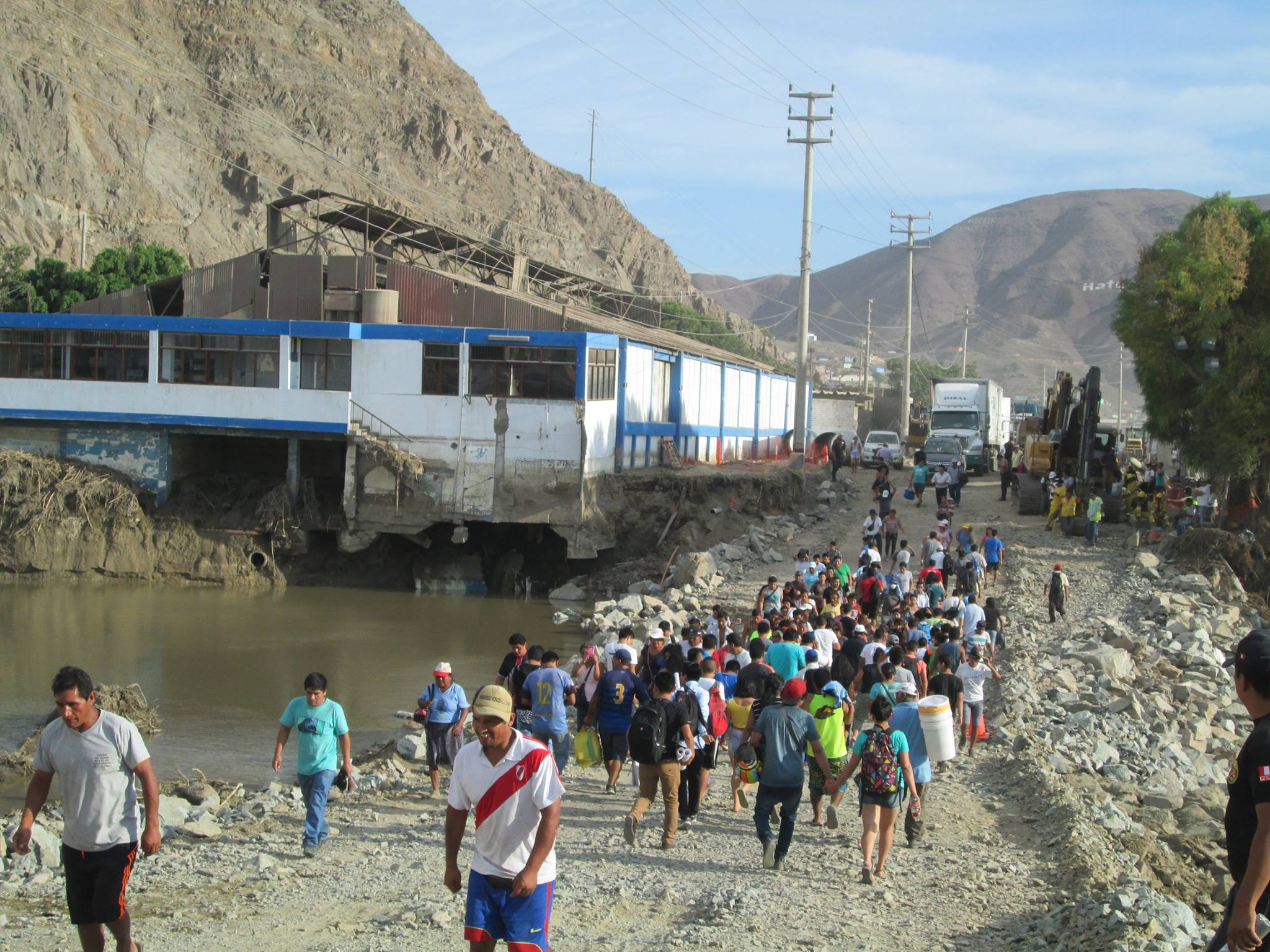 Iglesia y autoridades convocan a marcha para exigir construcción de puente en Coishco