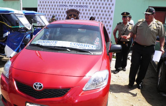 Coishco: Cayeron dos delincuentes cuando asaltaban a chofer de colectivo
