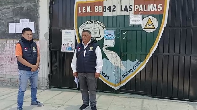 Sorprenden a alumna vendiendo droga en colegio Las Palmas de Nuevo Chimbote