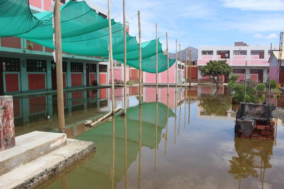 Fuertes lluvias y huaicos dejaron 89 colegios destruidos en la provincia del Santa