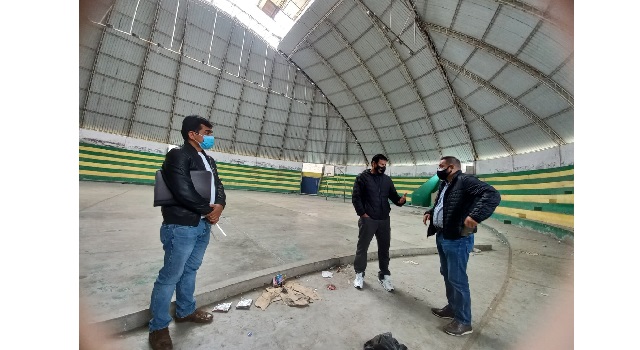 Alcalde de Coishco pidió a gerente de Subregión Pacífico que culmine obra del coliseo cerrado