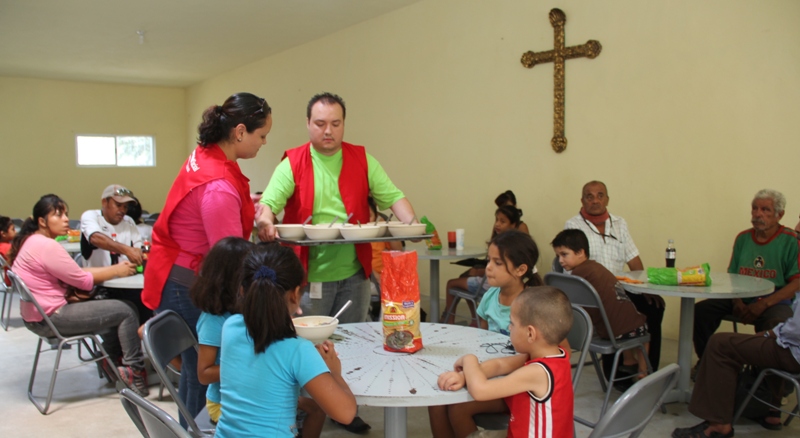 El servicio a todos debe comenzar por el último de la sociedad