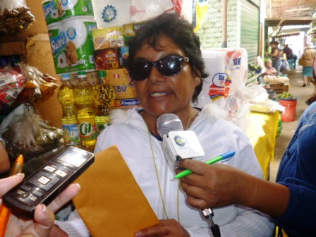 Humilde mujer fue despojada de su puesto en mercado El Progreso