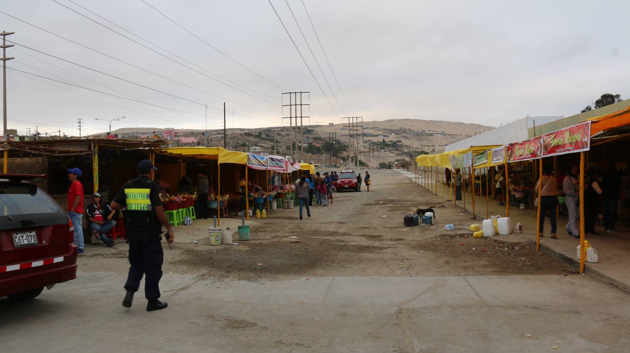 Chimbote: municipio realiza ordenamiento de comerciantes en Cementerio Divino Maestro