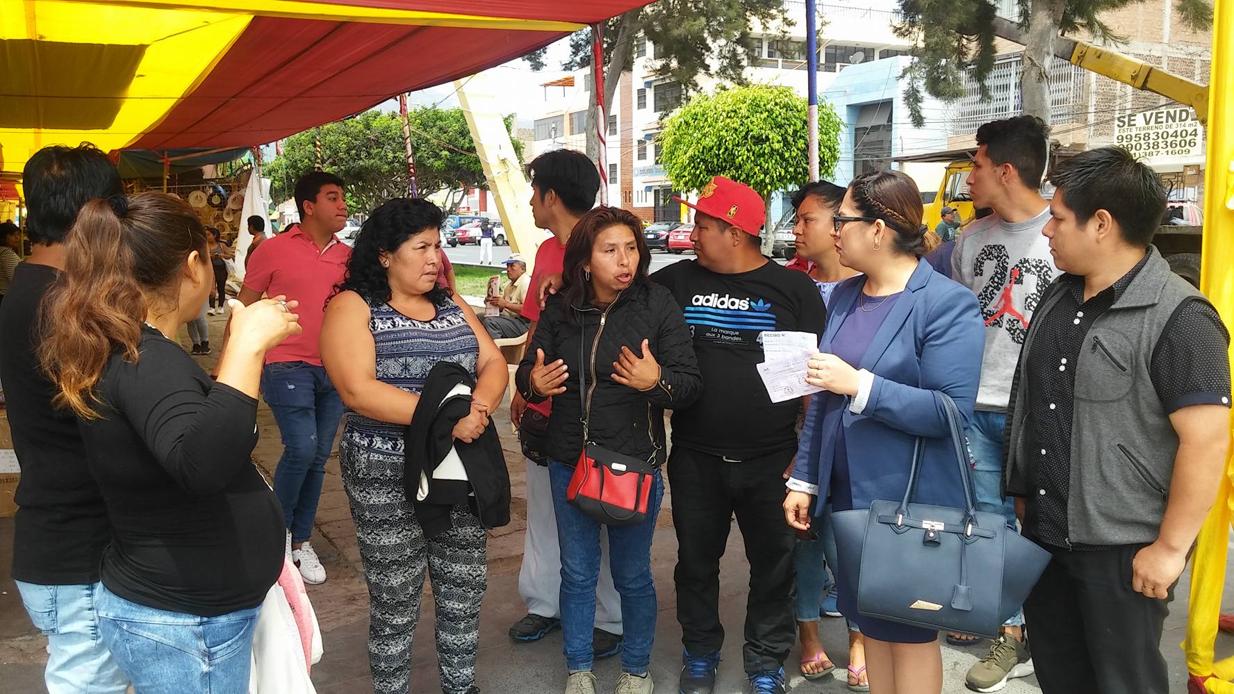 Chimbote: Comerciantes artesanos dicen haber sido “estafados” por la MPS que ordenó su desalojo