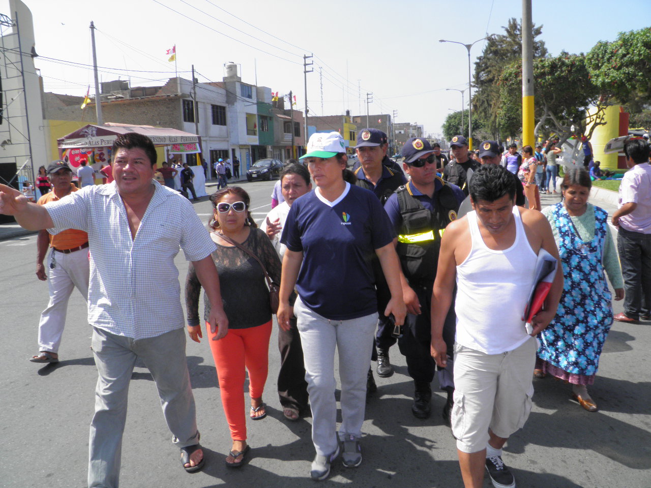 Chimbote: Informales tratan de invadir las pistas por fiesta de San Pedrito