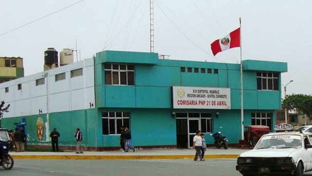 Denuncian a suboficial, que chocó vehiculo del Estado, por presunto intento de violación en Chimbote