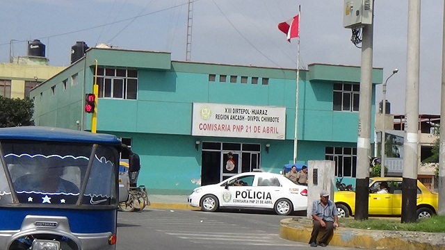 Detienen a un sujeto cuando agredía en la vía pública a su ex pareja, una suboficial de la PNP en Chimbote