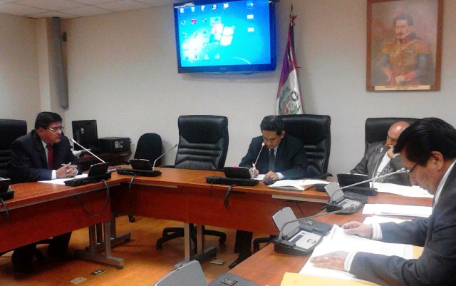 Ex jefe policial de Chimbote declara ante comisión congresal que investiga “Caso Ancash”‏ 