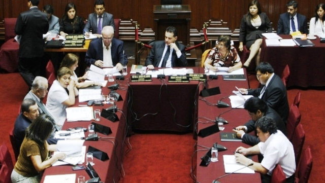 Hasta 10 días antes de elecciones podrán ser retirados candidatos que omitan o falseen información 