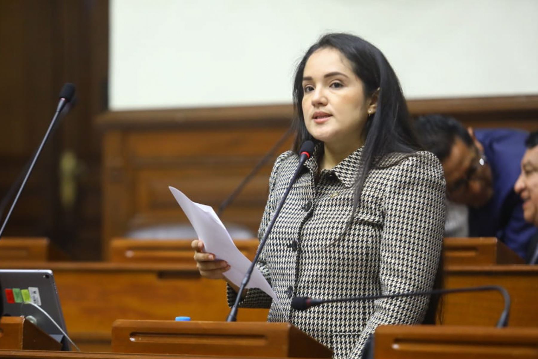 Comisión de Trabajo aprobó 24 dictámenes e impulsó 8 leyes a favor del sector 