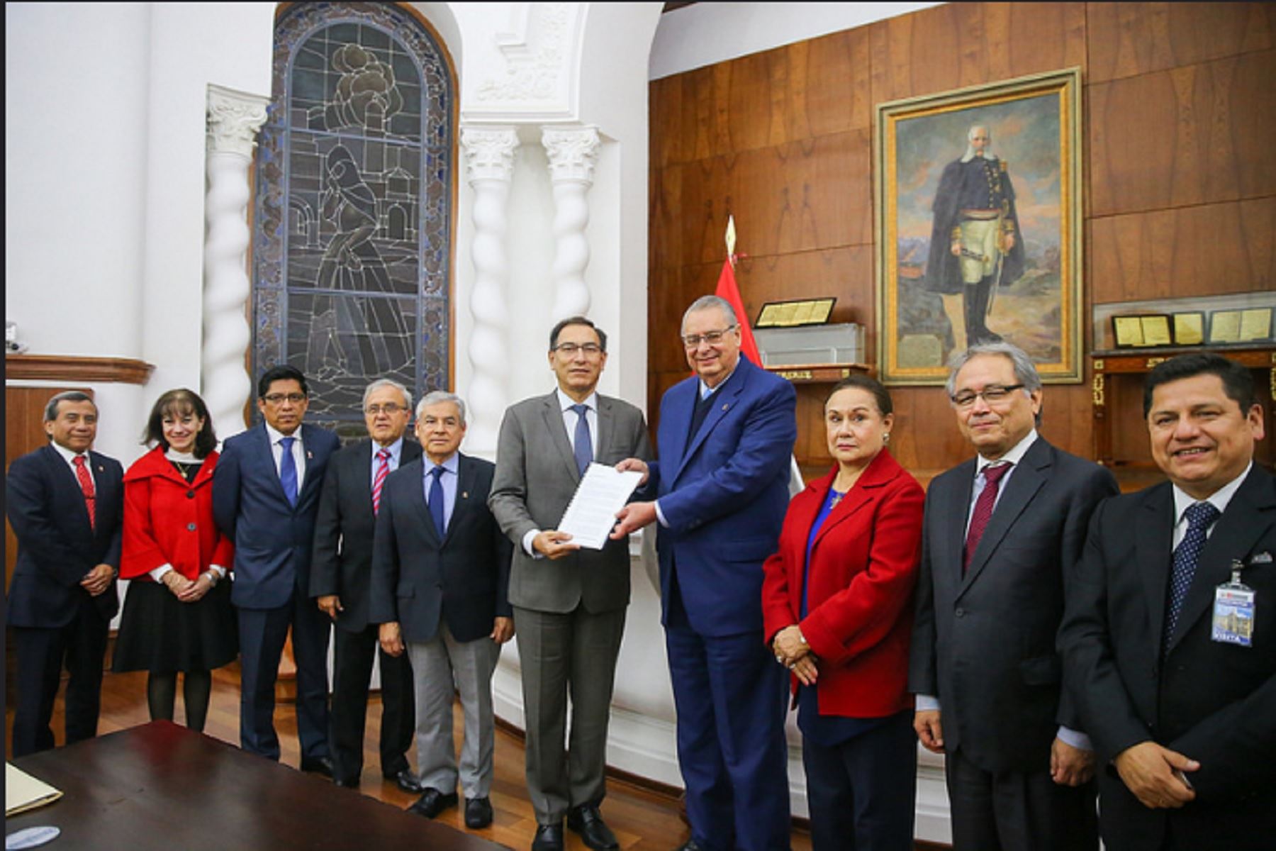 Presidente Vizcarra recibió informe de la Comisión de Reforma del Sistema de Justicia