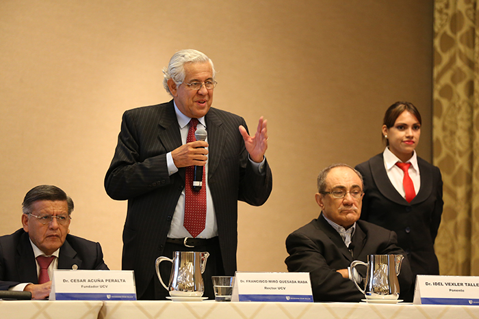 UCV firmó convenio con Universidad Complutense de Madrid