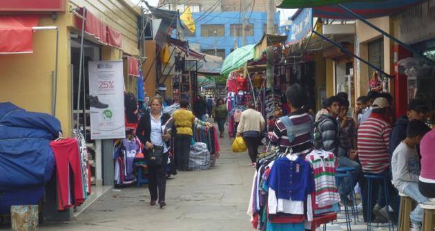 Chimbote: Con Fiscalía y PNP buscarán erradicar comercio ambulatorio en alrededores de “El Modelo”