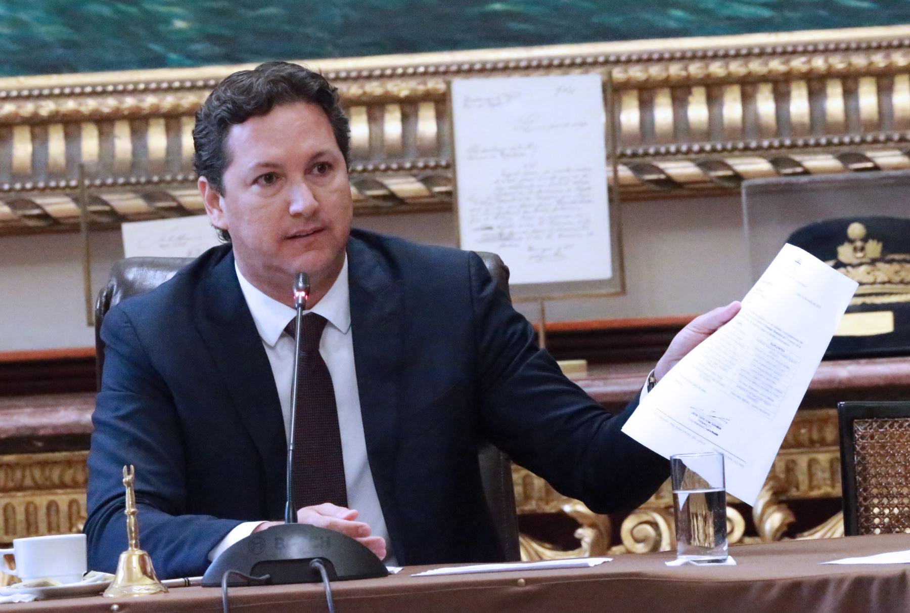 Salaverry: "Se acabó el tarjetazo y padrinazgo en el Congreso"