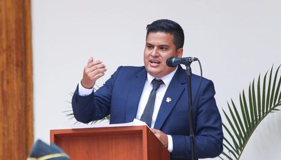 Congresista Bazán: “Ministro de Defensa deberá informar por los ascensos en las Fuerzas Armadas” 