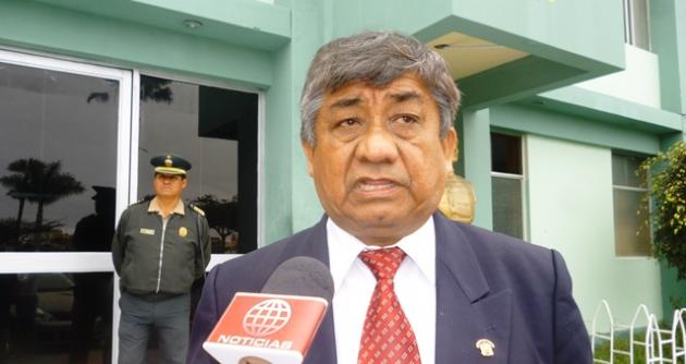 Victor Crisólogo también es suspendido por caso 'La centralita'