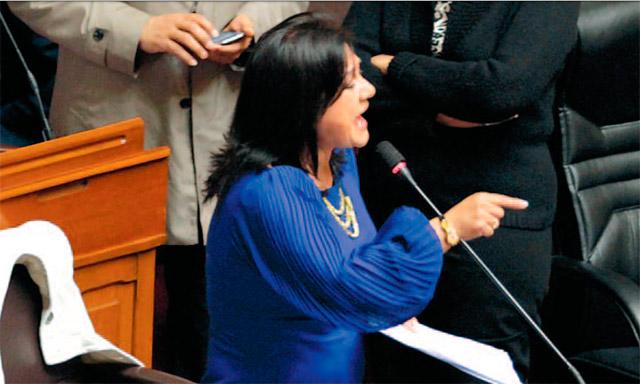 Presidenta de la Comisión de Cultura del Congreso en Chimbote