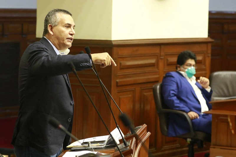 Congresista Urresti: “Proyecto que elimina la inmunidad acabará con blindajes en el Congreso”