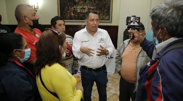 Chimbote: dirigentes pesqueros se reunieron con parlamentario y abordaron problemas del sector  