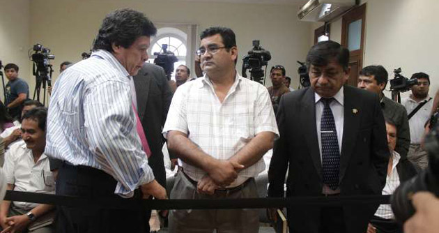 Fiscal solicitó levantar inmunidad parlamentaria a Benítez y Crisólogo