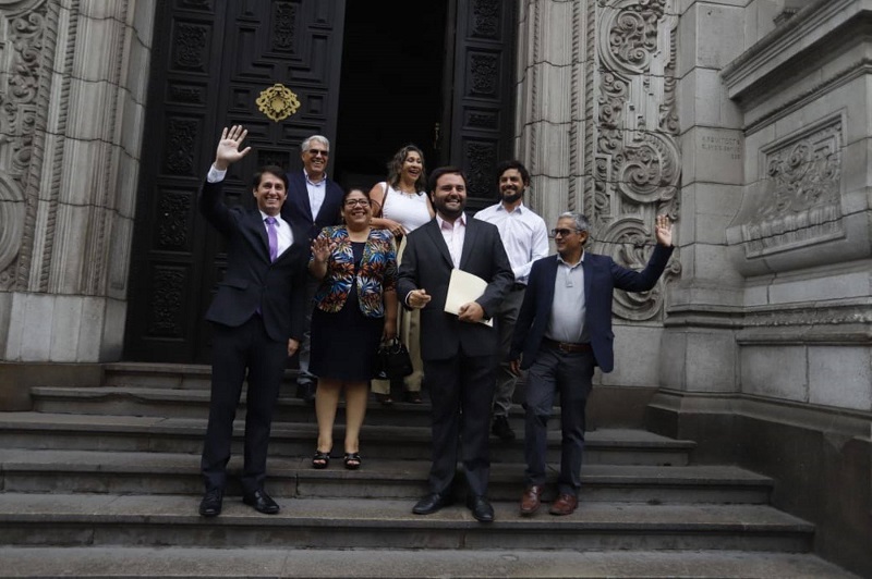 Congresistas del Partido Morado renuncian a resguardo policial